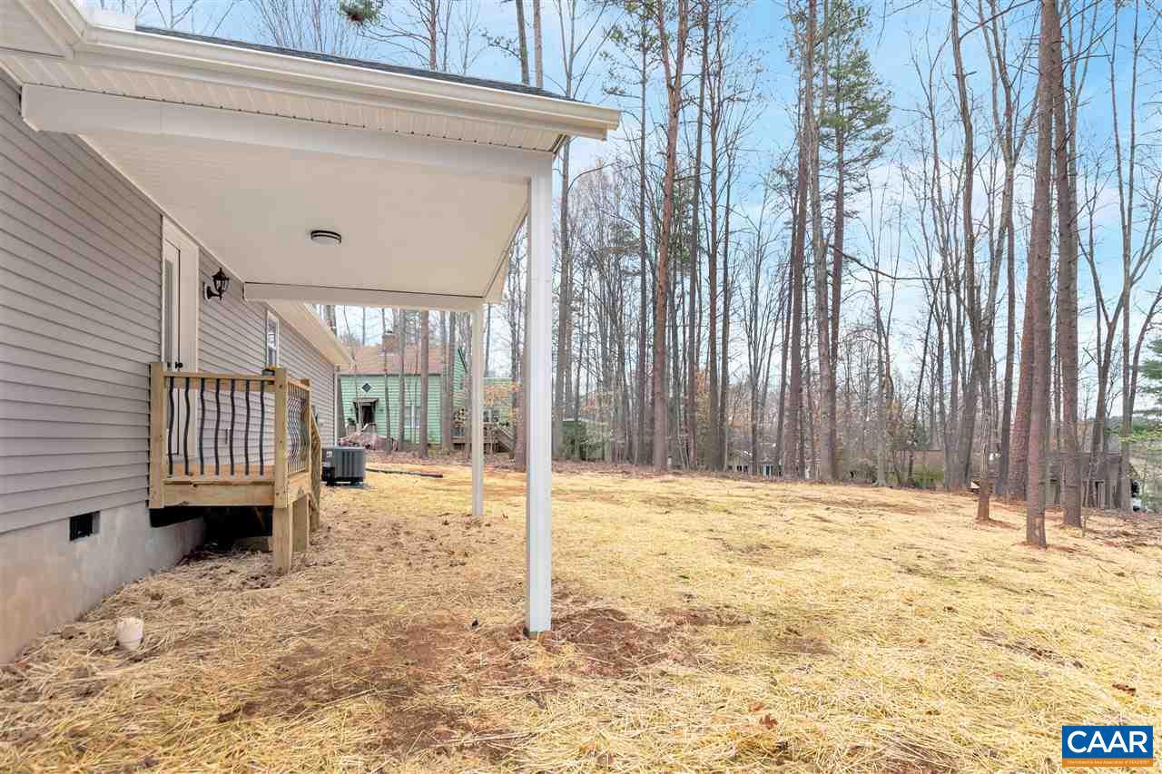 LAKE MONTICELLO - Residential