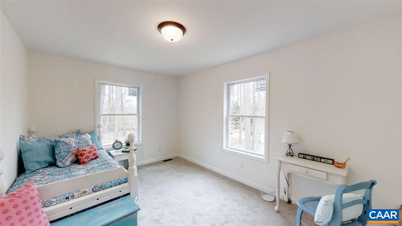 LAKE MONTICELLO - Residential