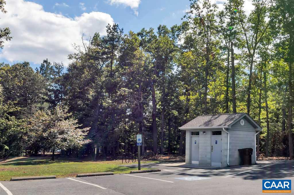 LAKE MONTICELLO - Residential