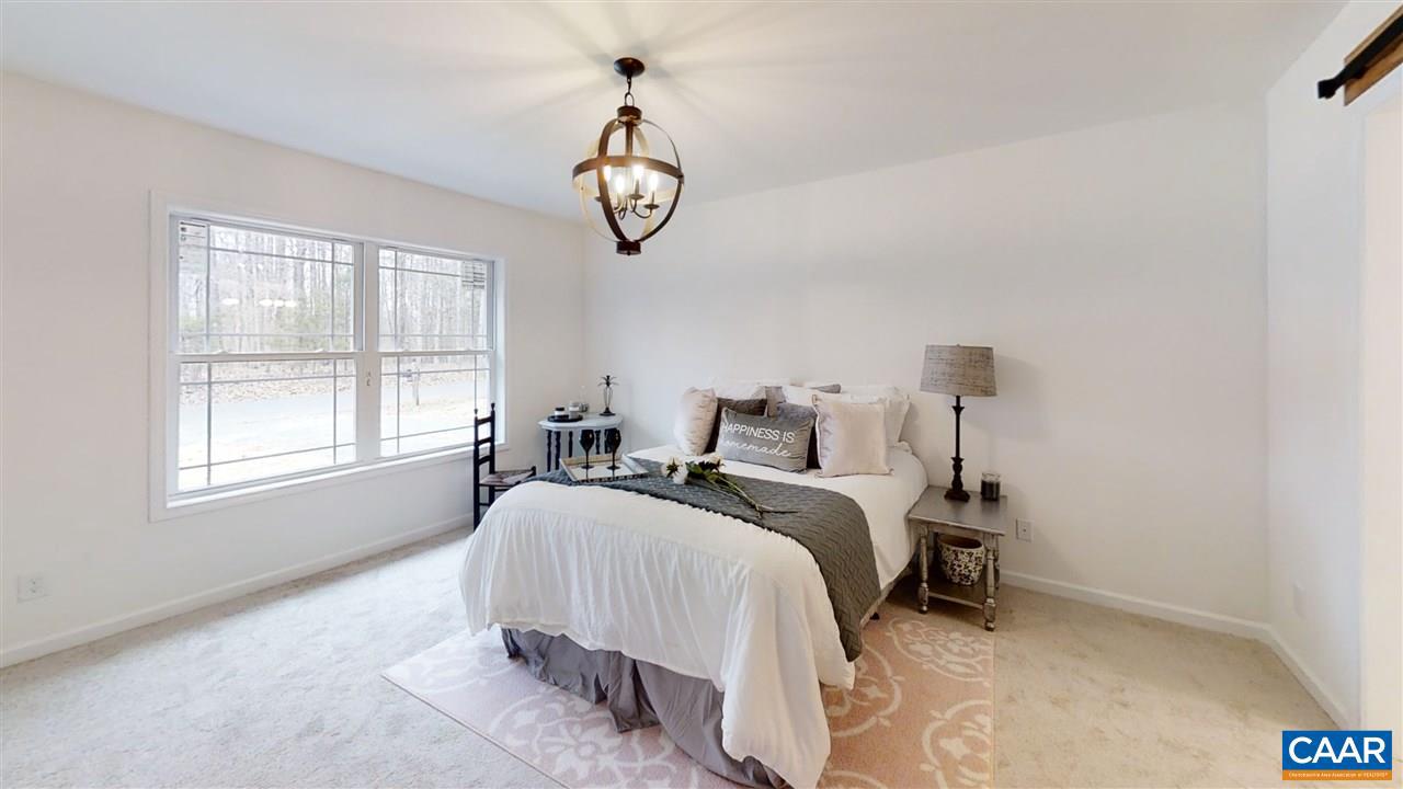 LAKE MONTICELLO - Residential