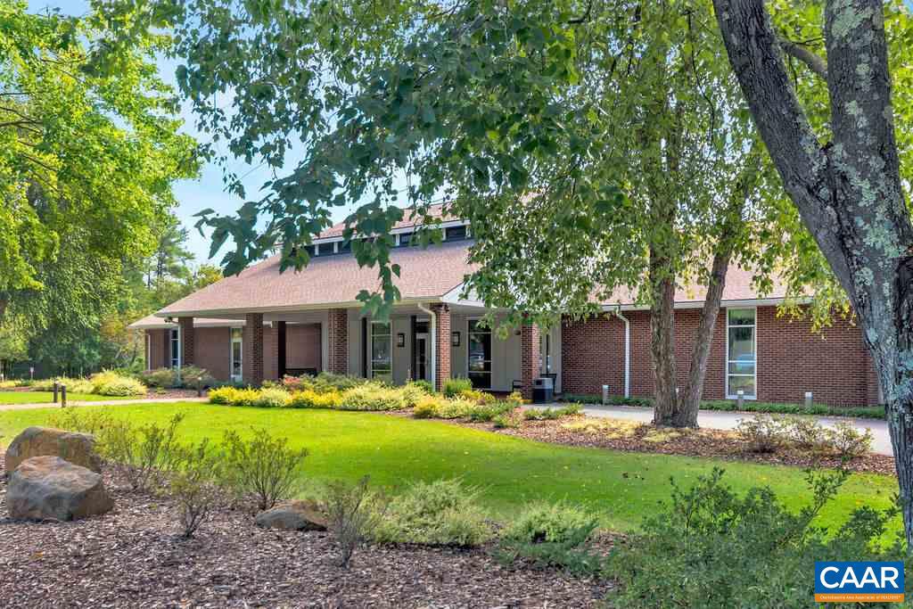 LAKE MONTICELLO - Residential