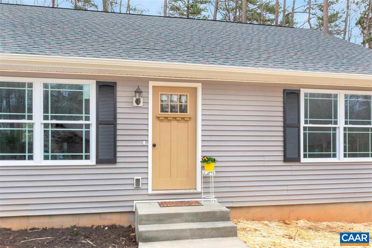 LAKE MONTICELLO - Residential