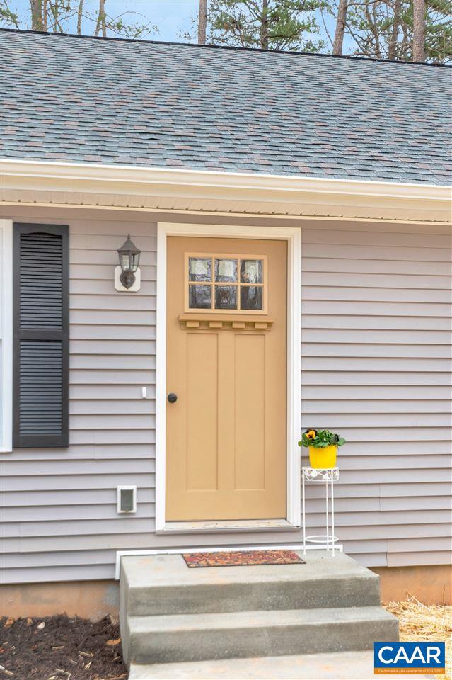 LAKE MONTICELLO - Residential