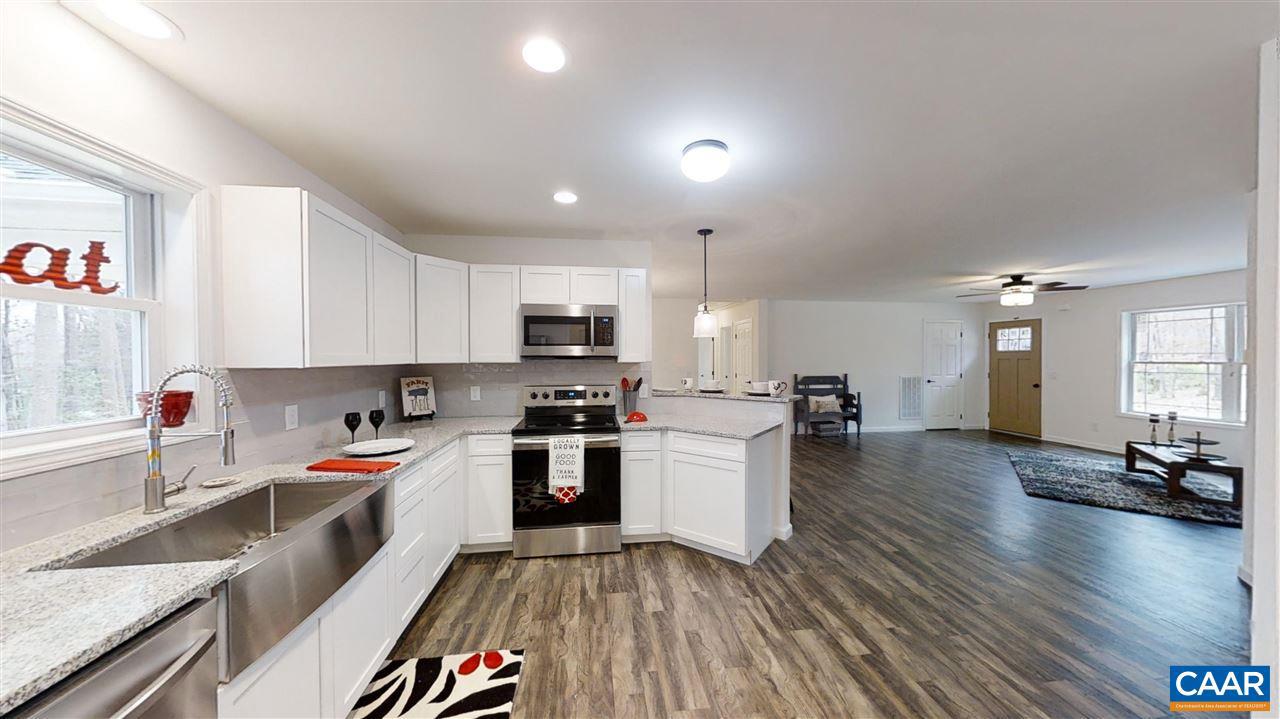 LAKE MONTICELLO - Residential