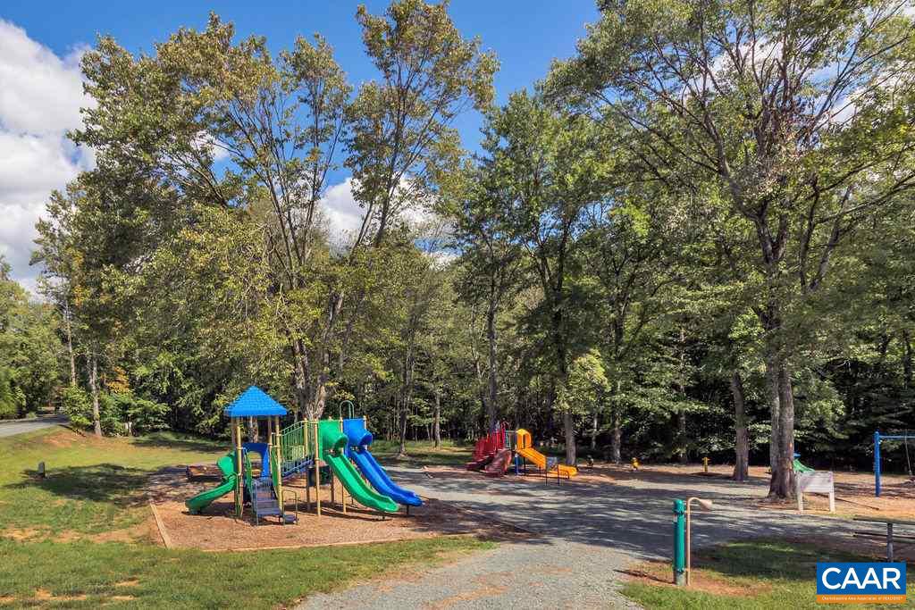 LAKE MONTICELLO - Residential