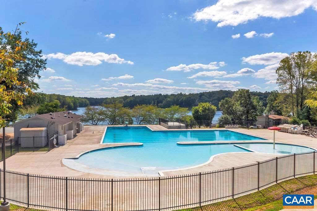 LAKE MONTICELLO - Residential