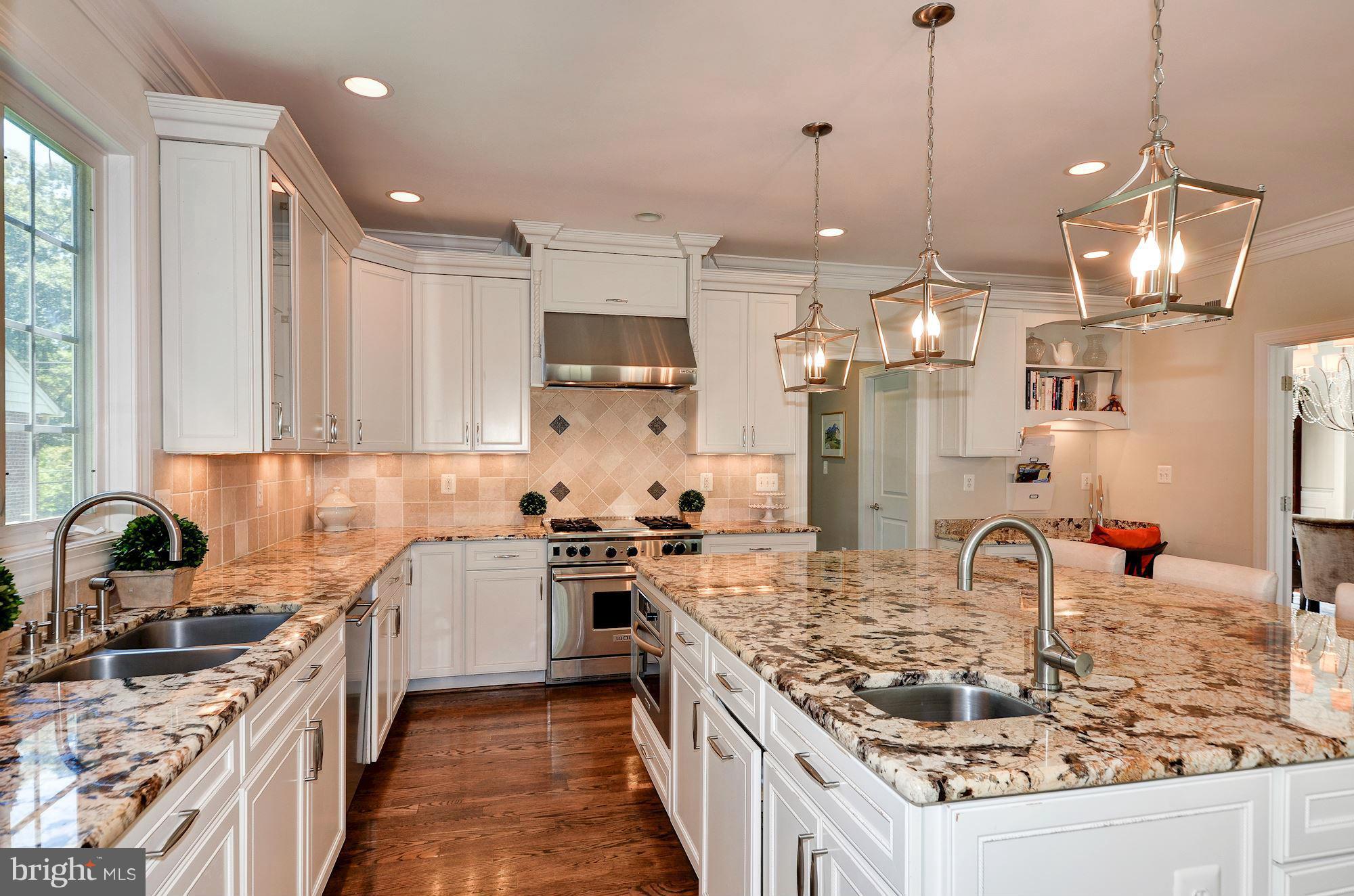 BROYHILL HILLS - Residential