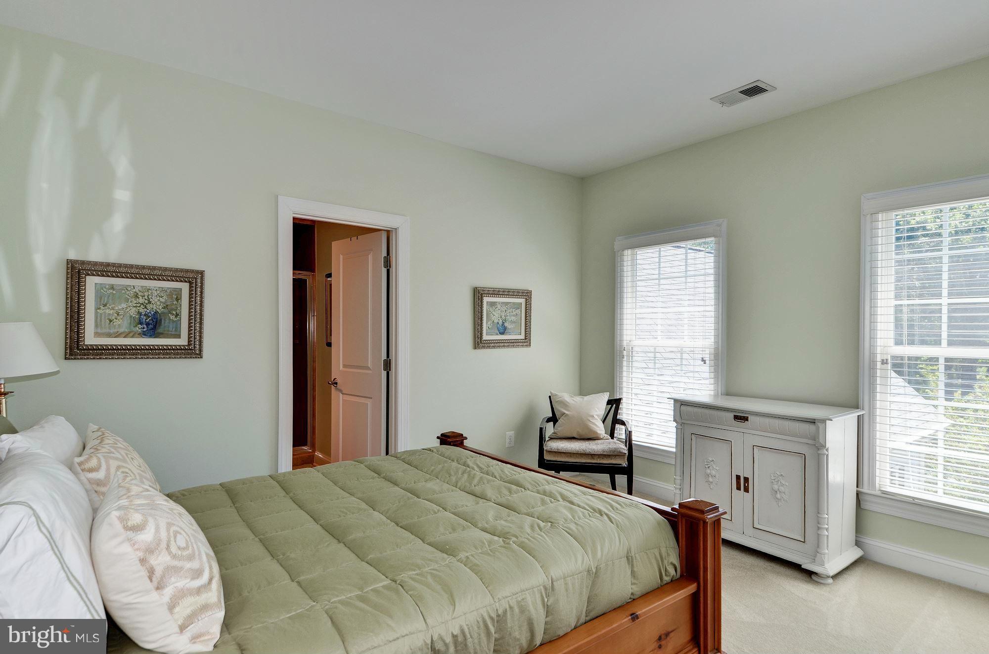 BROYHILL HILLS - Residential