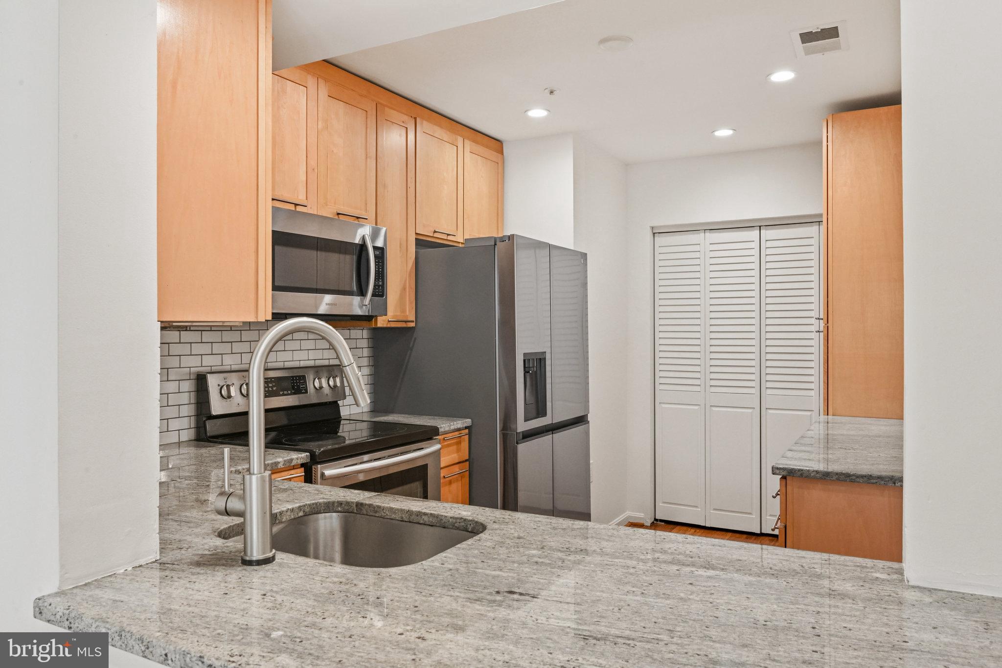 CEDAR LAKES - Residential Lease