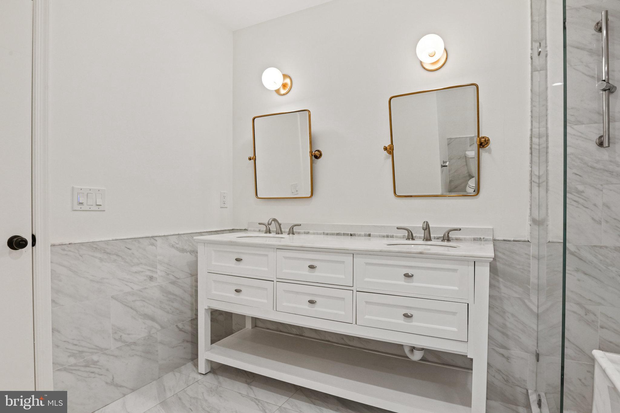 CEDAR LAKES - Residential Lease