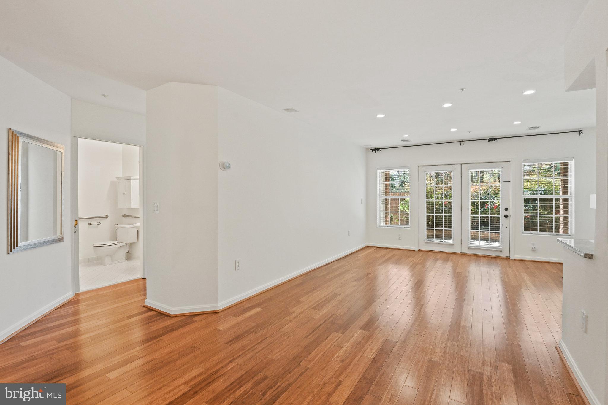 CEDAR LAKES - Residential Lease