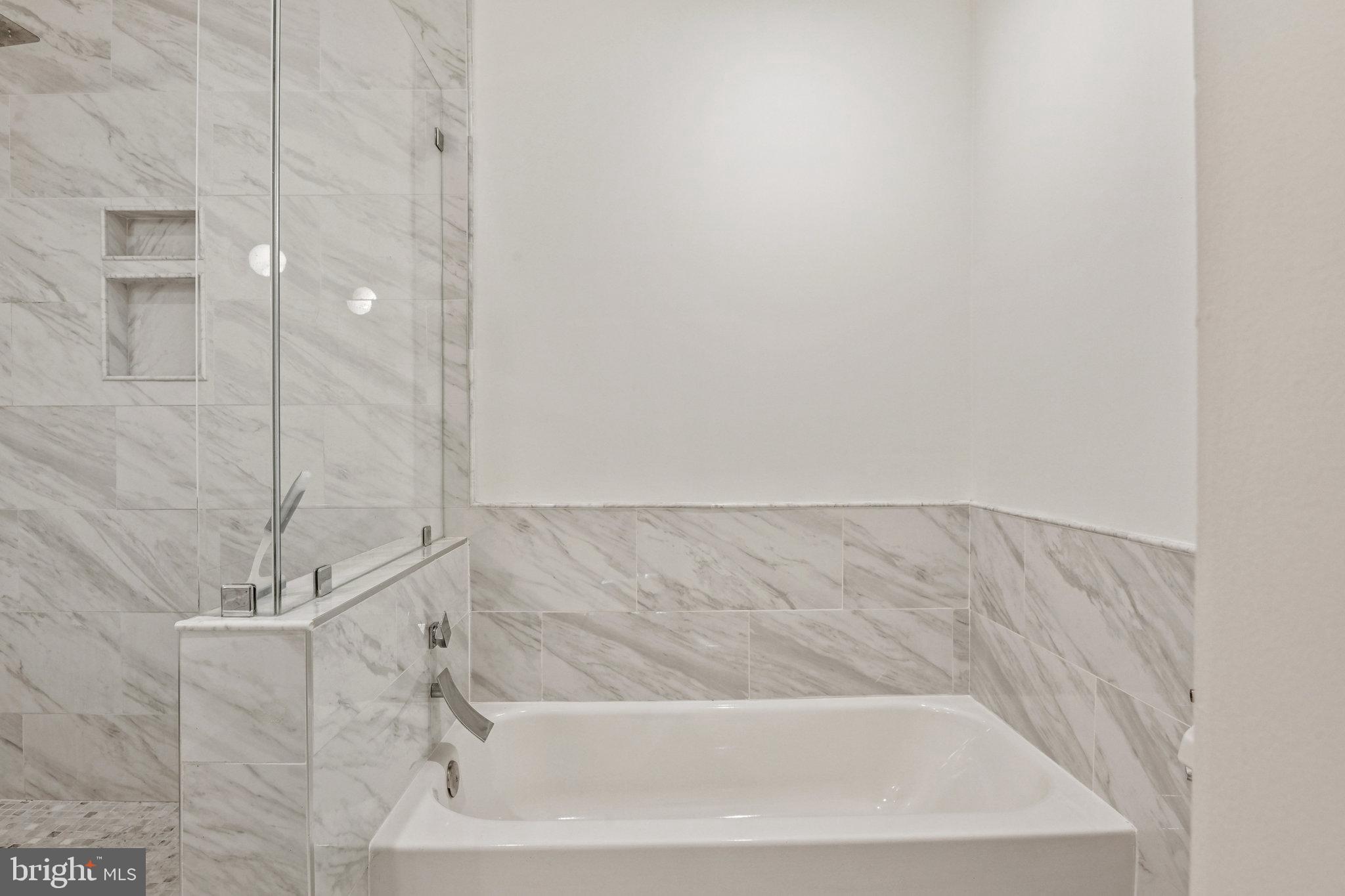 CEDAR LAKES - Residential Lease