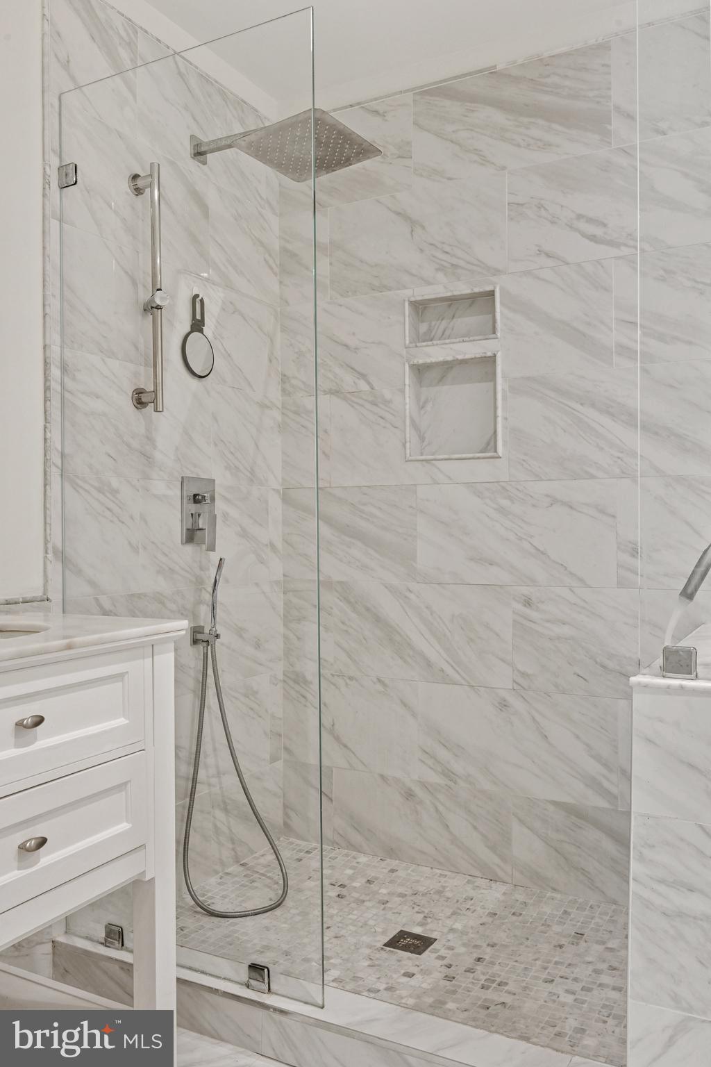 CEDAR LAKES - Residential Lease