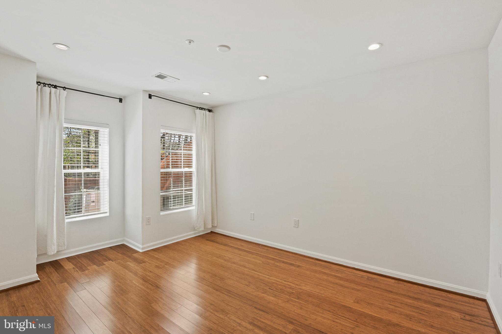 CEDAR LAKES - Residential Lease