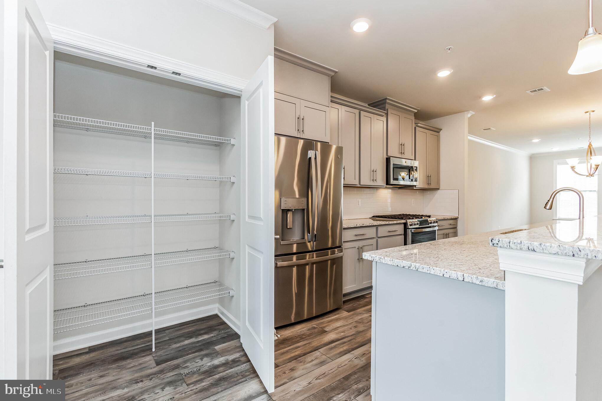 KINCORA - Residential Lease