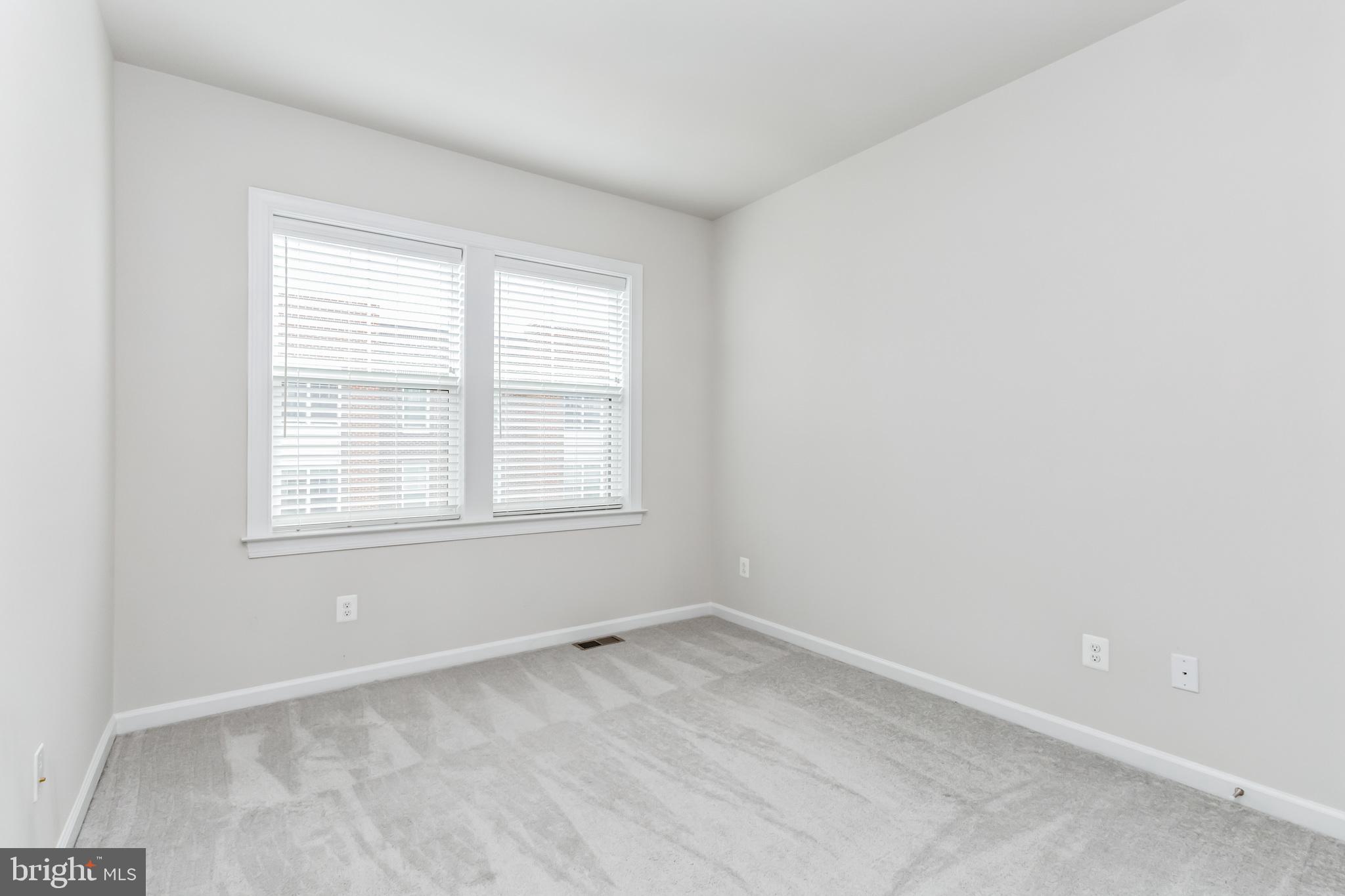 KINCORA - Residential Lease