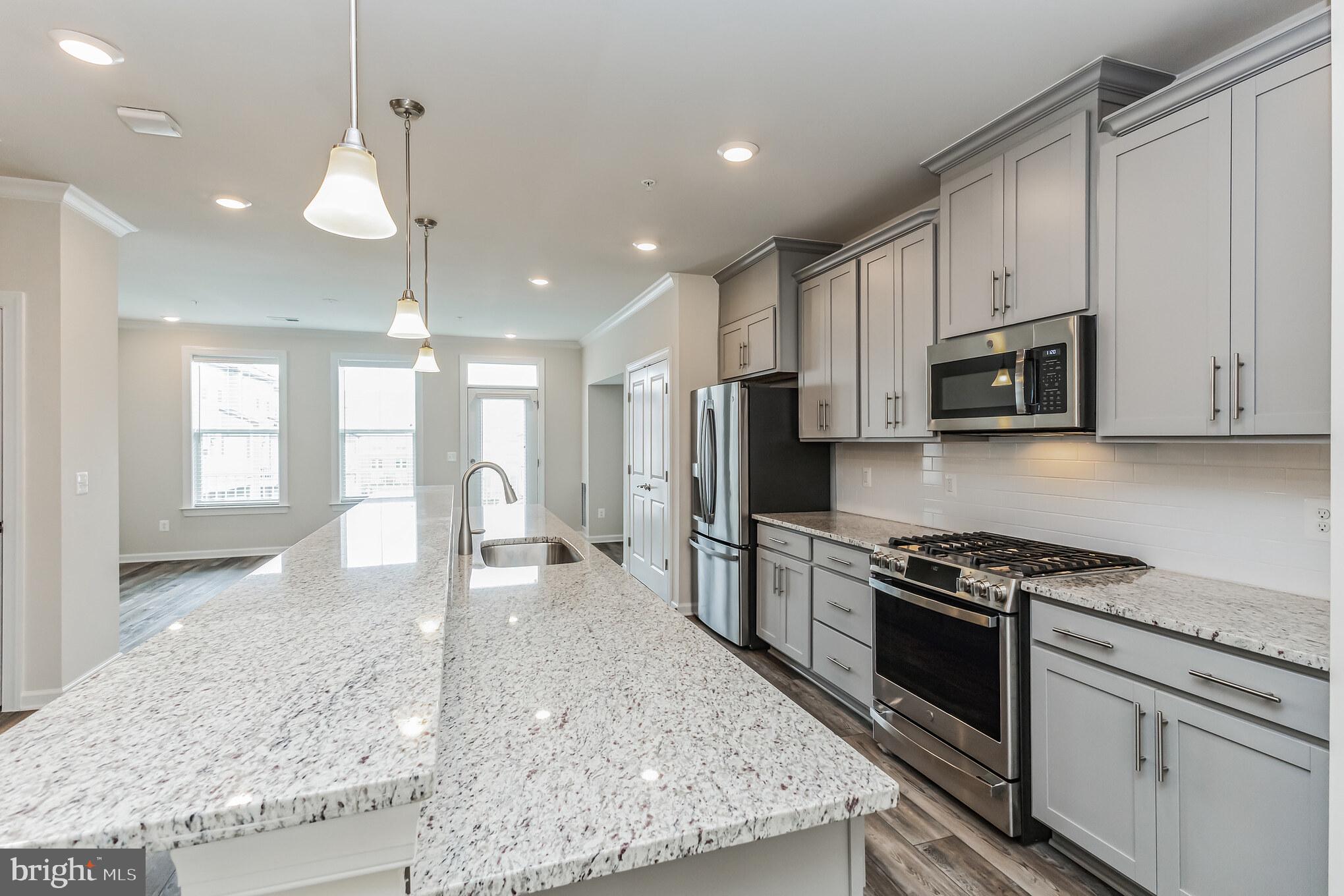 KINCORA - Residential Lease