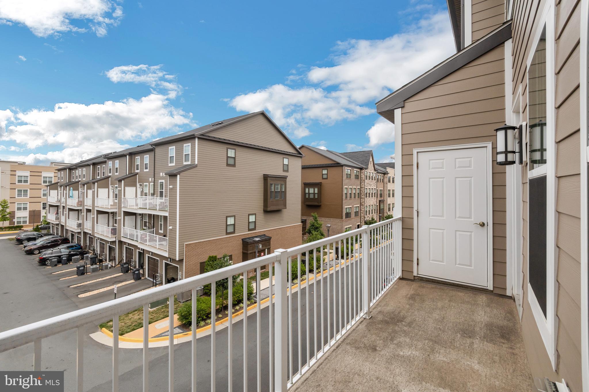 KINCORA - Residential Lease