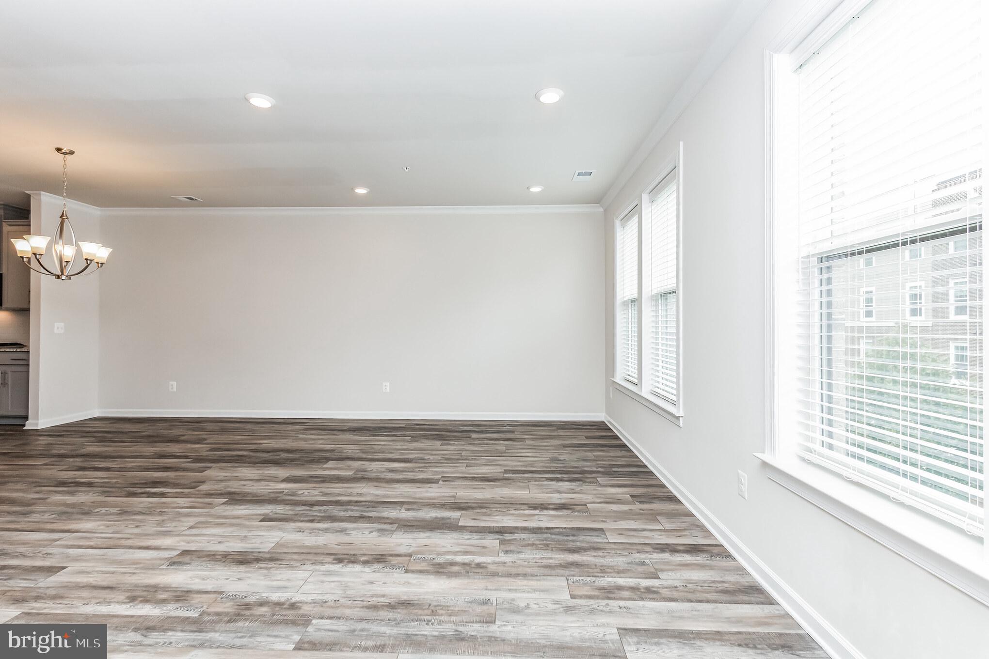 KINCORA - Residential Lease