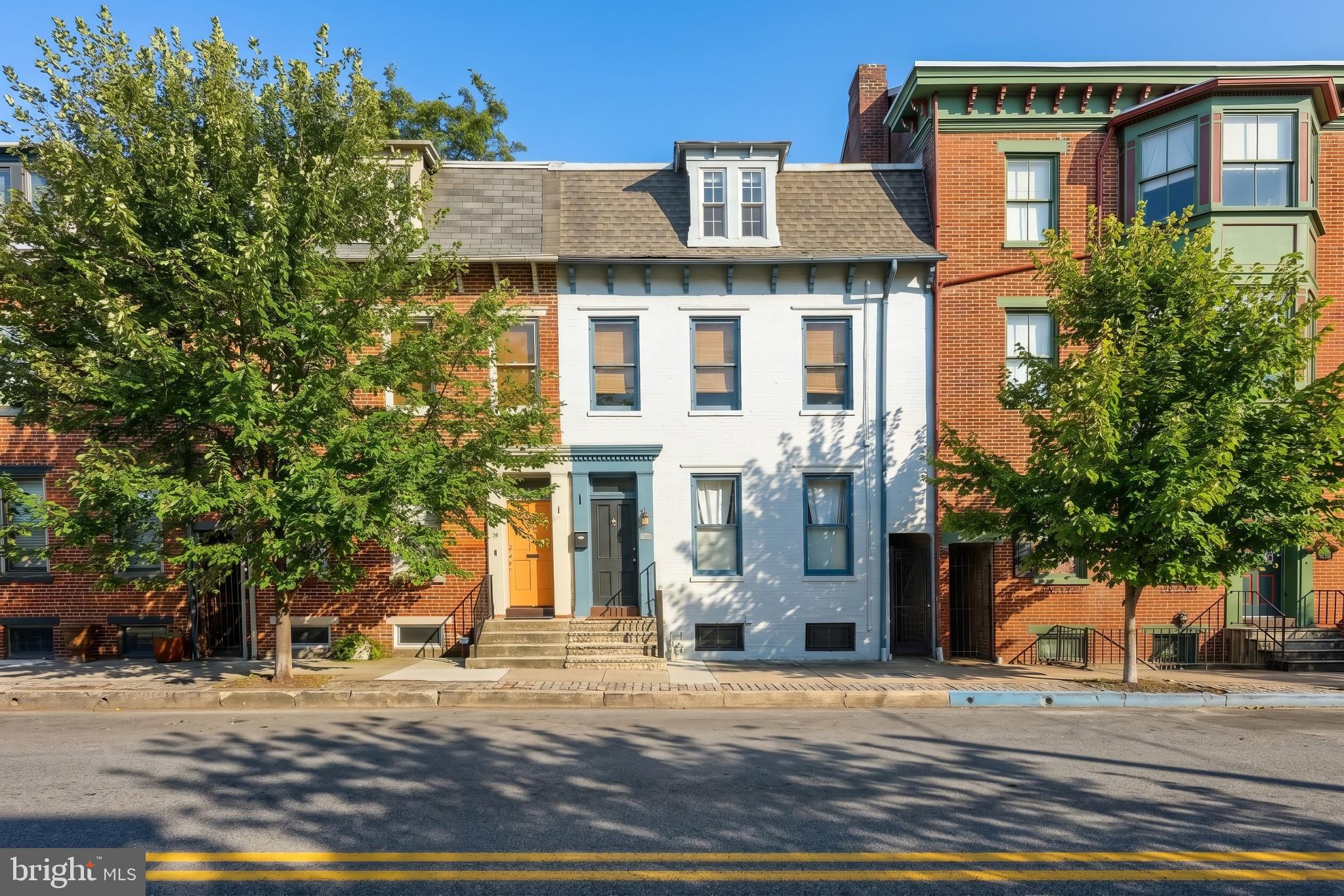 42 S NEWBERRY STREET