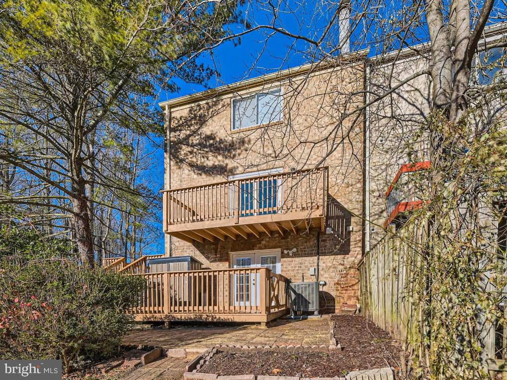 HUNTINGTON - Residential Lease