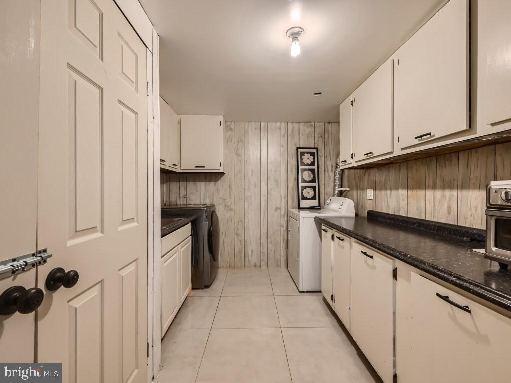 HUNTINGTON - Residential Lease