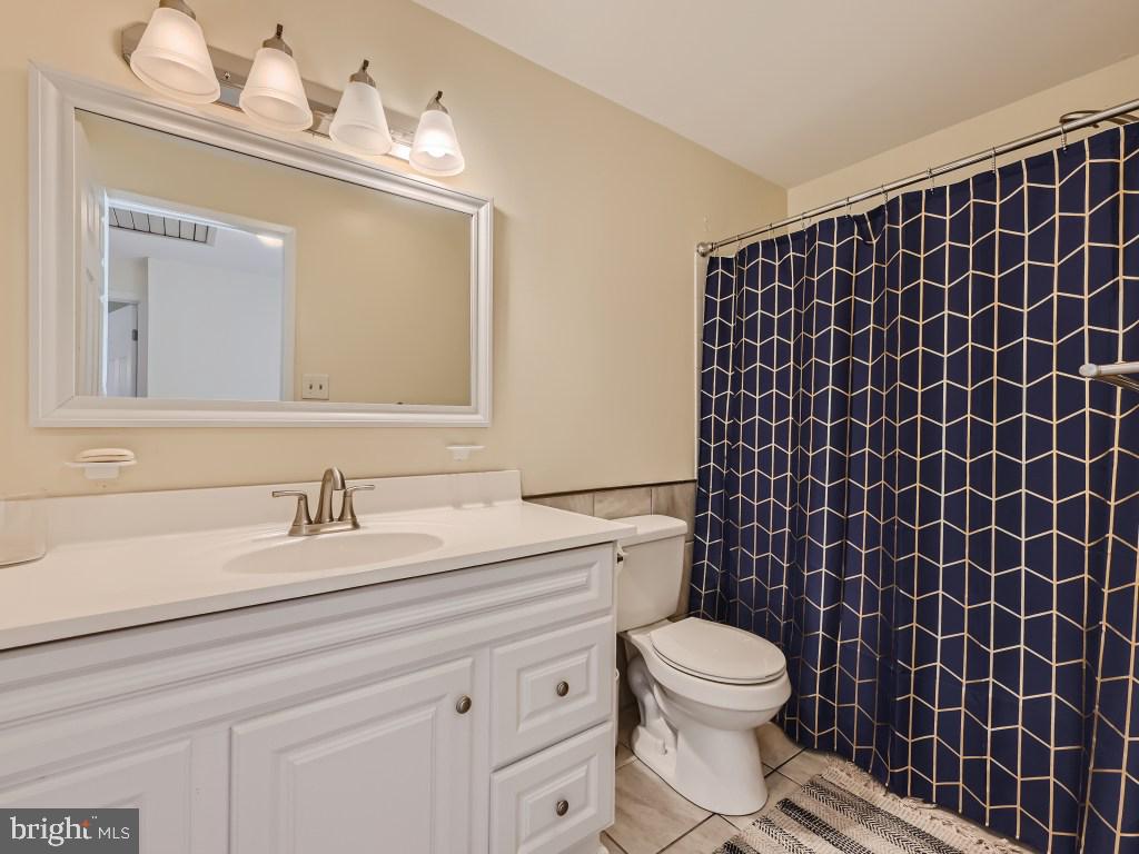 HUNTINGTON - Residential Lease