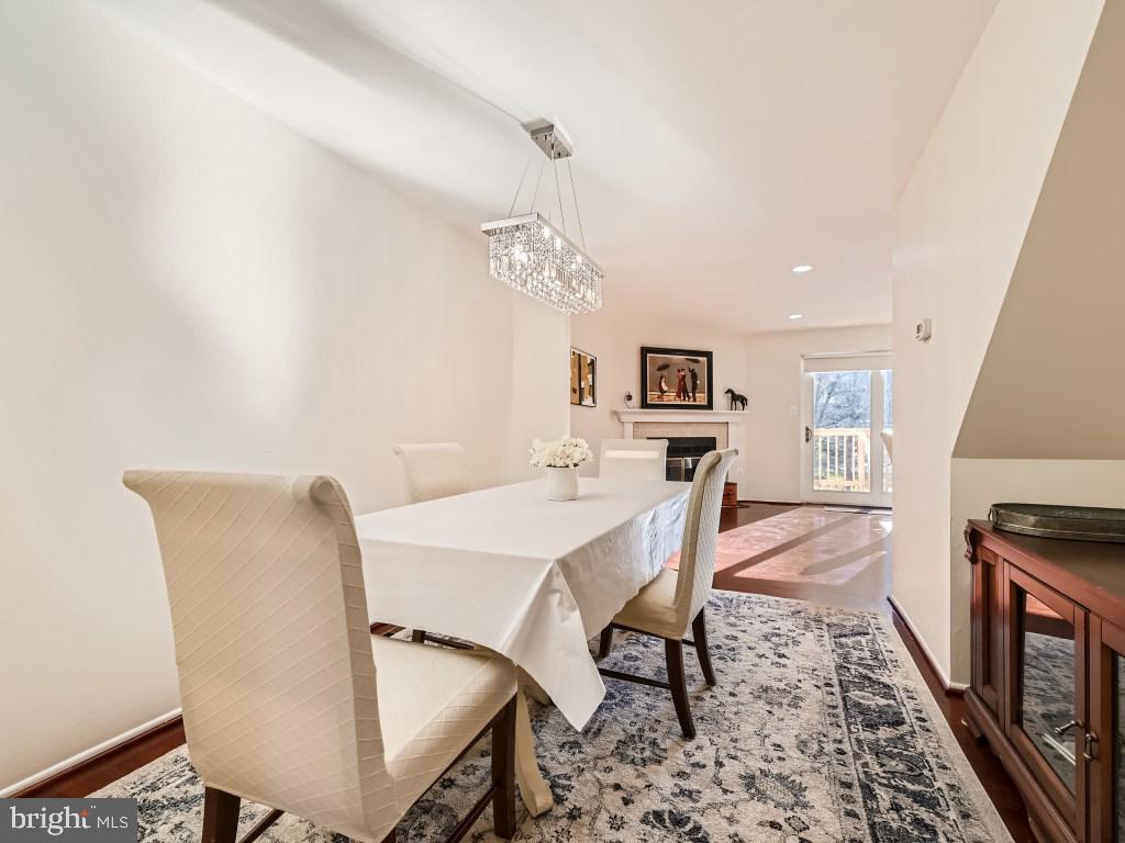 HUNTINGTON - Residential Lease