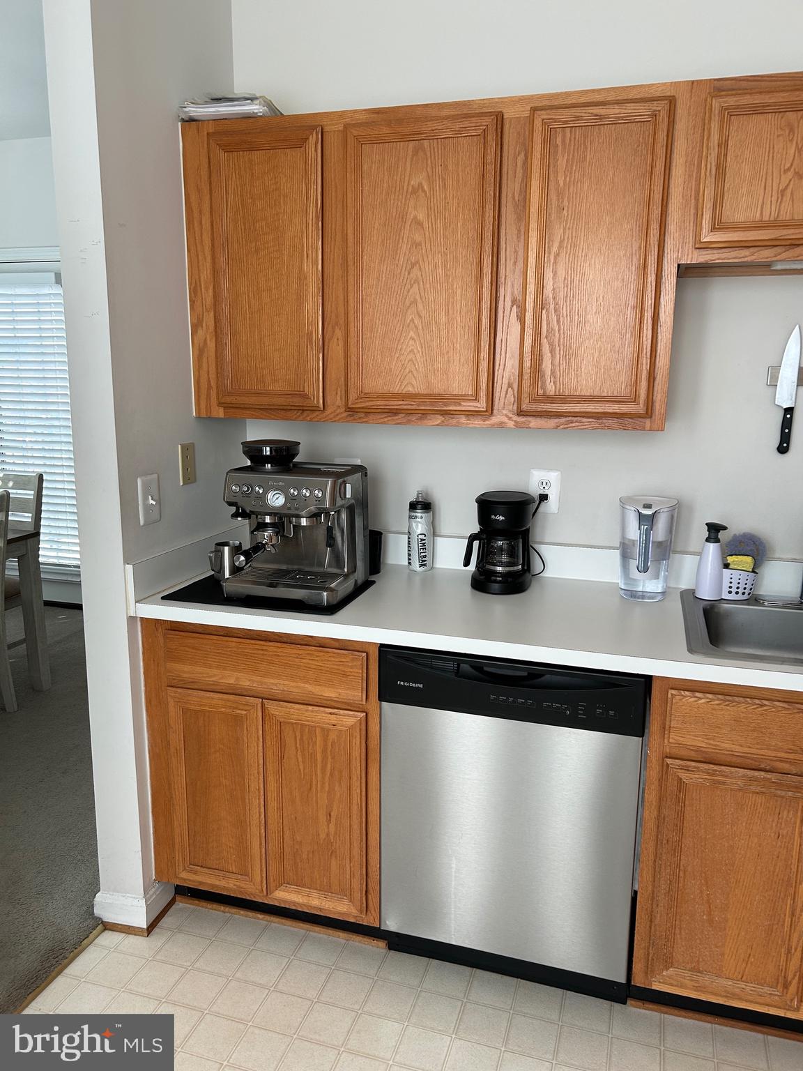 RIVERBEND AT CASCADES - Residential Lease