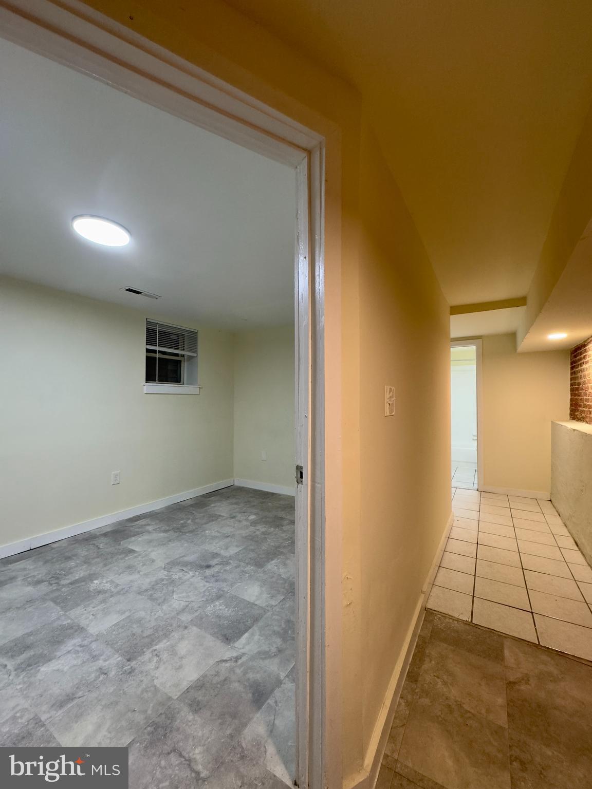 OLD GOUCHER - Residential Lease