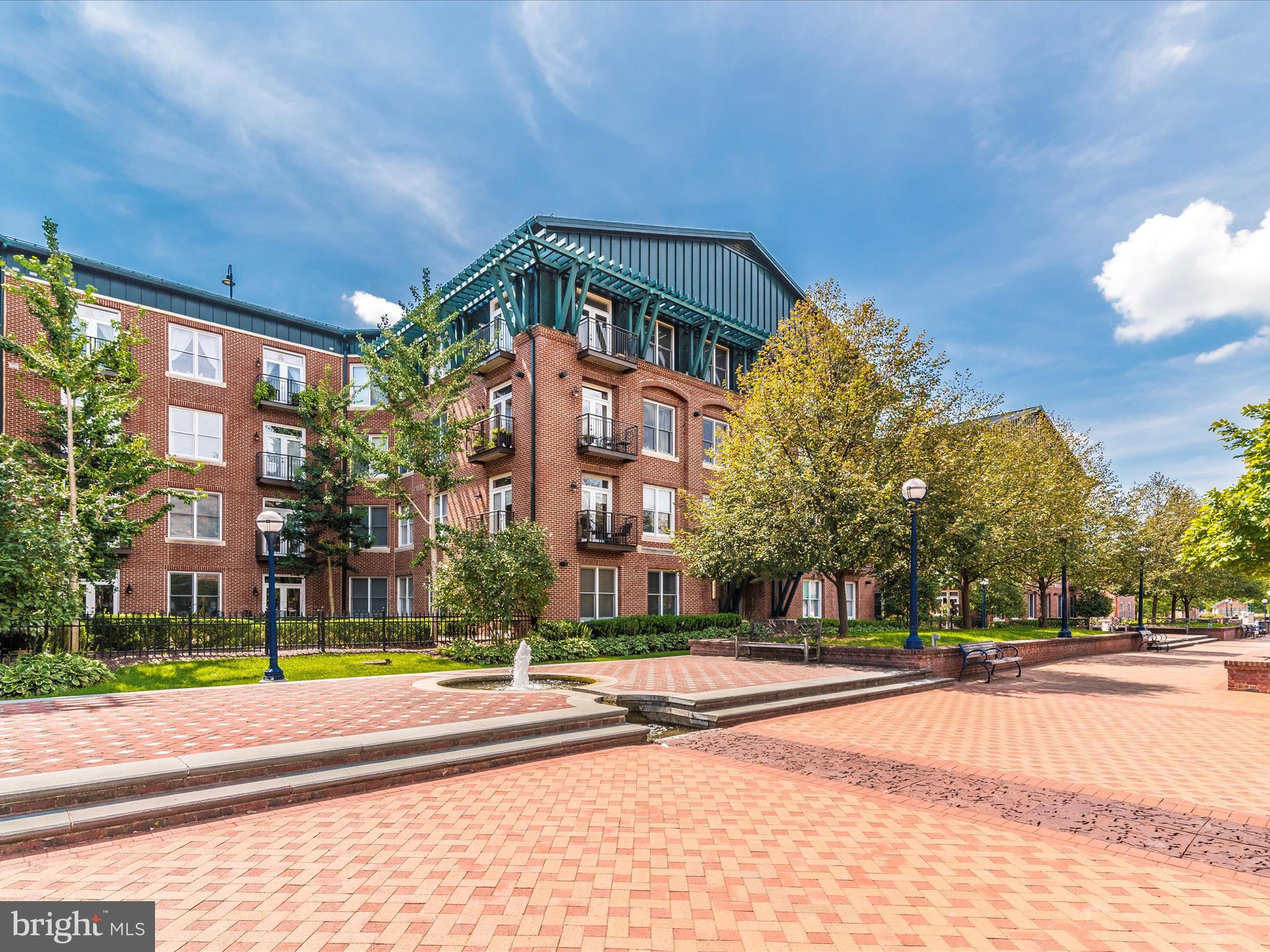 MAXWELL PLACE - Residential