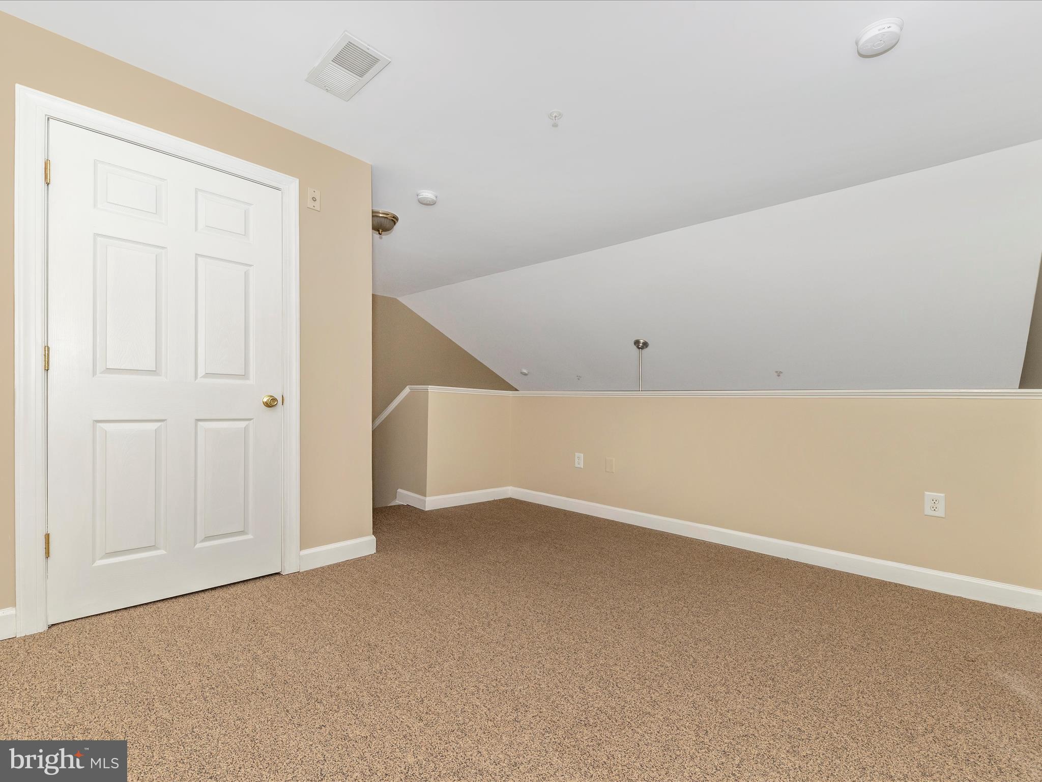 MAXWELL PLACE - Residential