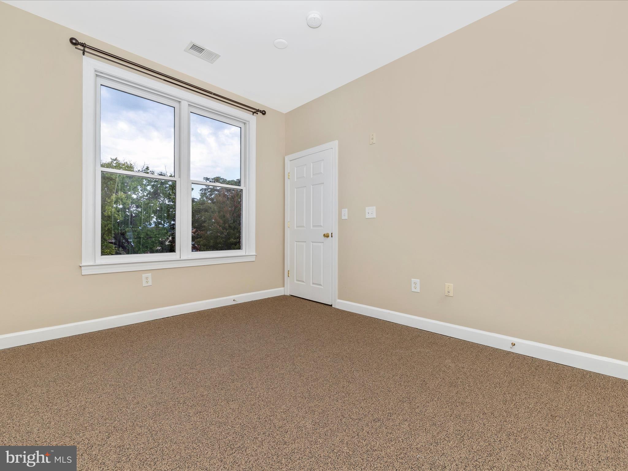 MAXWELL PLACE - Residential