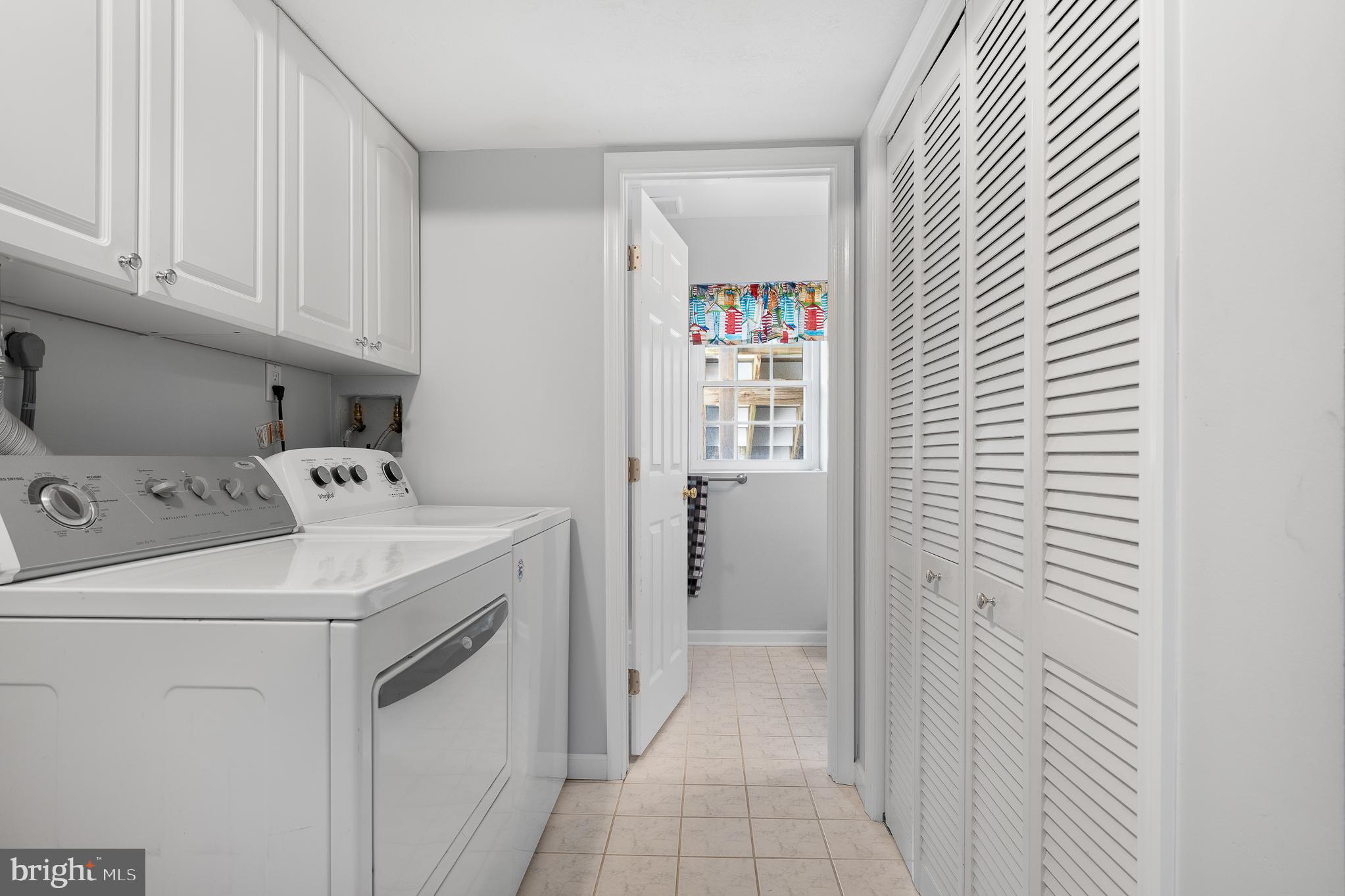 OAK SPRINGS - Residential