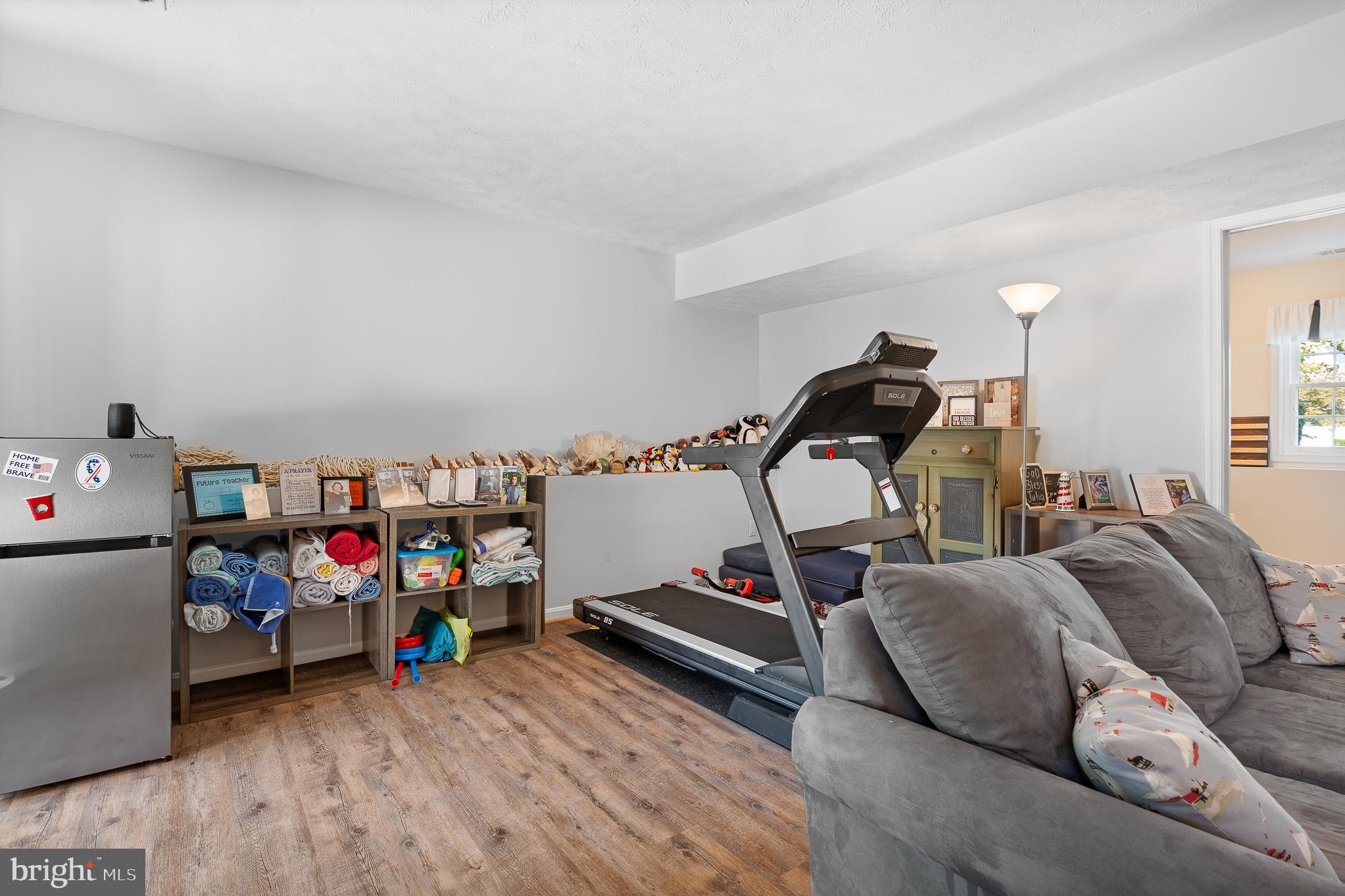 OAK SPRINGS - Residential