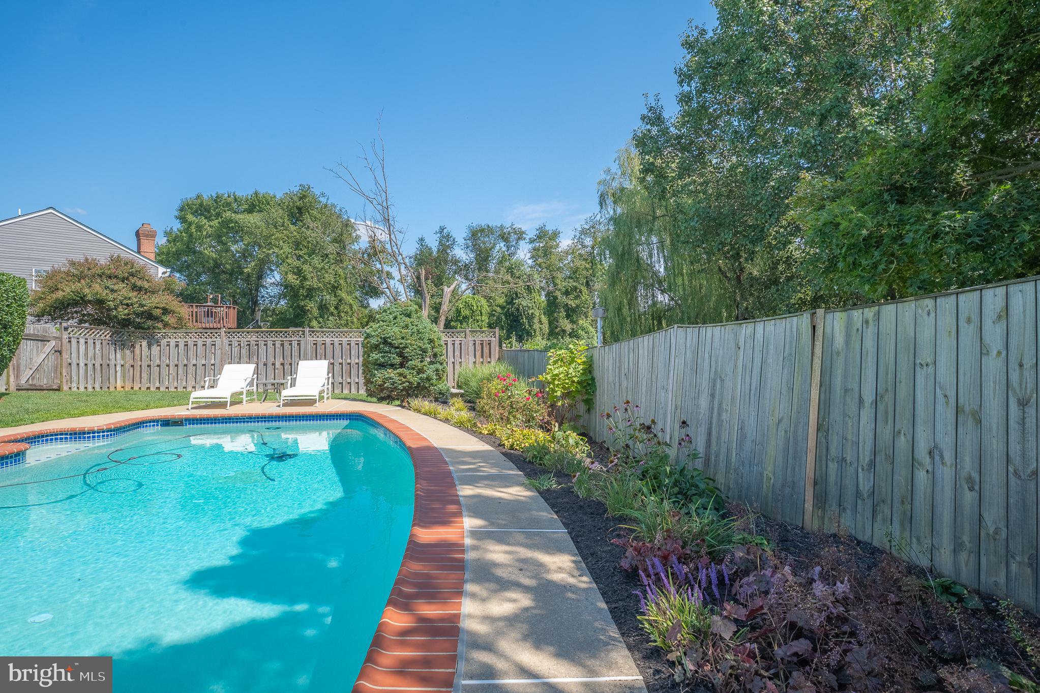 OAK SPRINGS - Residential