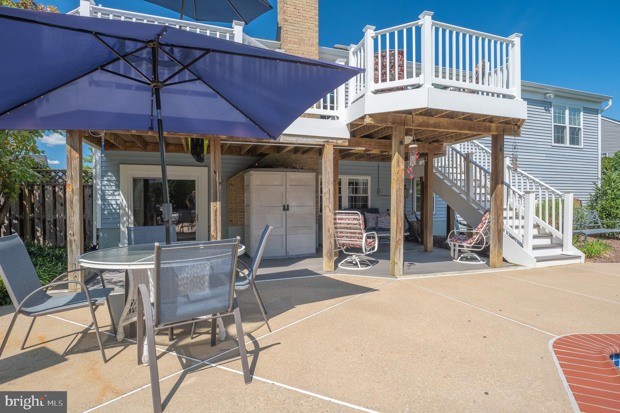 OAK SPRINGS - Residential