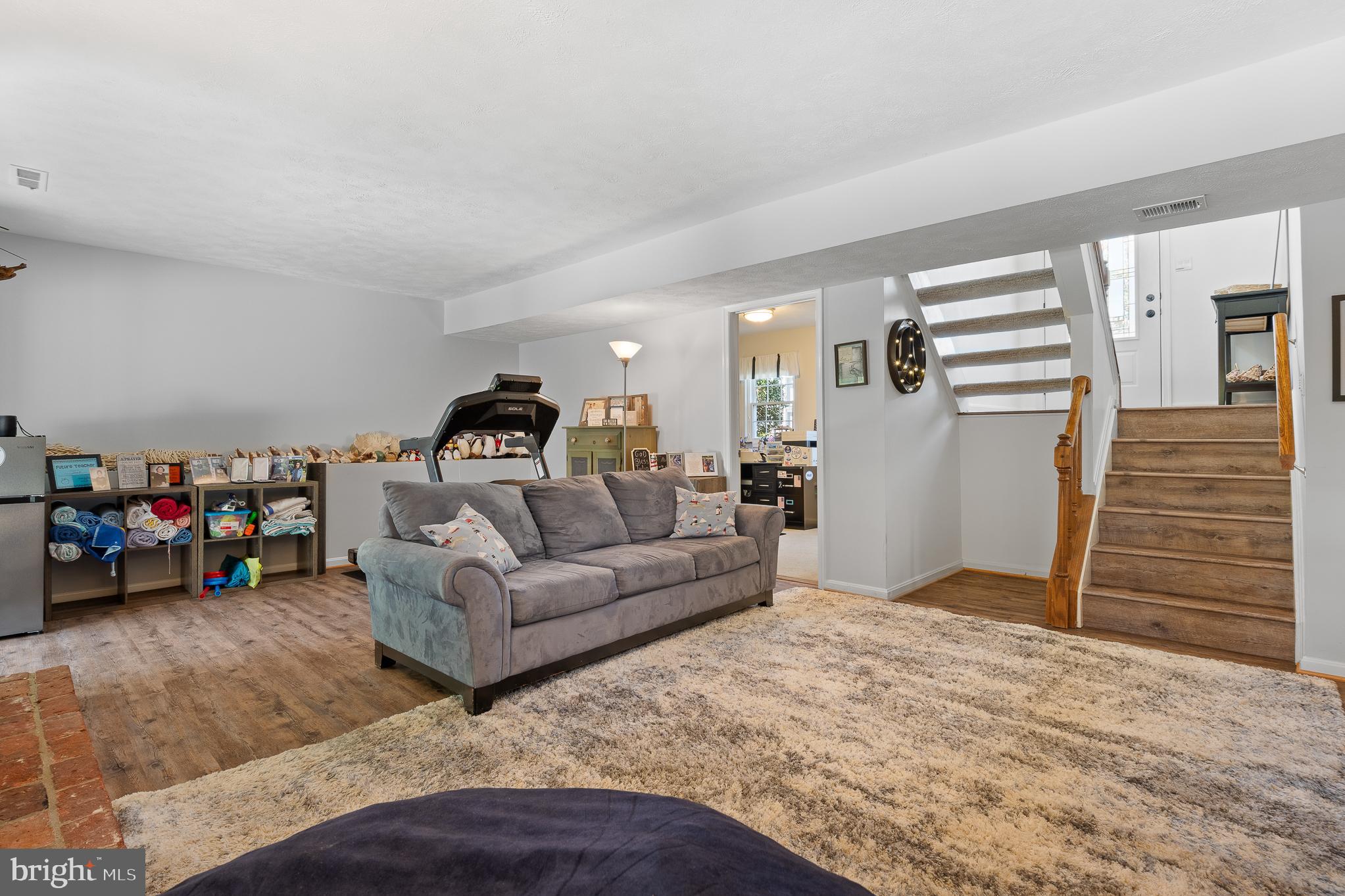 OAK SPRINGS - Residential