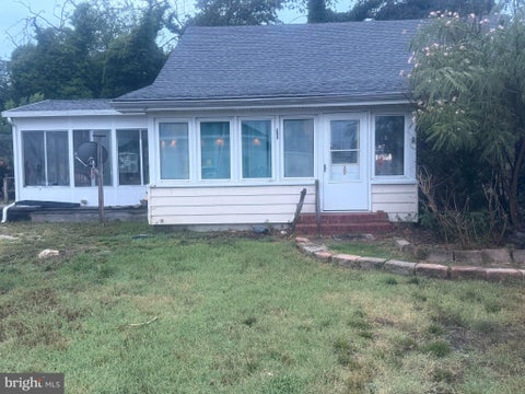 Homes For Sale - 30948 N Poplar Street<br/> LAUREL, DE 19956