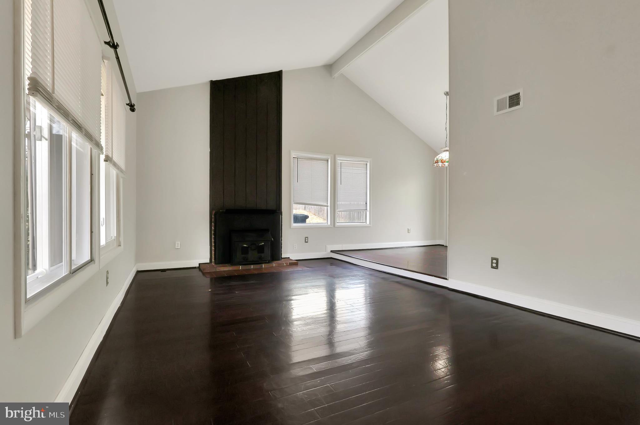 8808 PENSACOLA PLACE