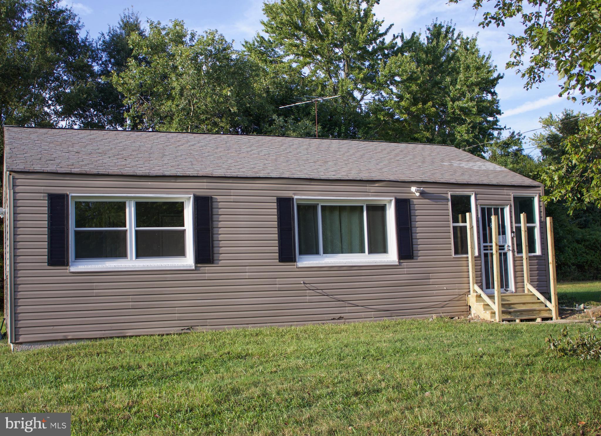 BIRD LAWN - Residential Lease