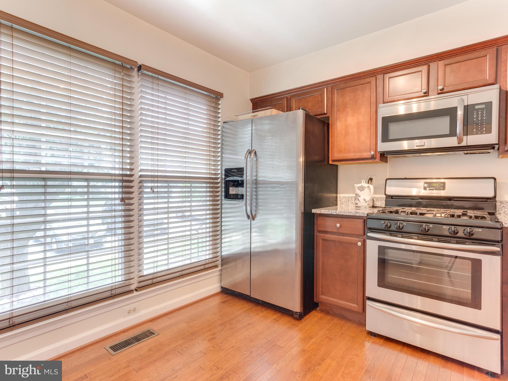 ASHBURN FARM - Residential