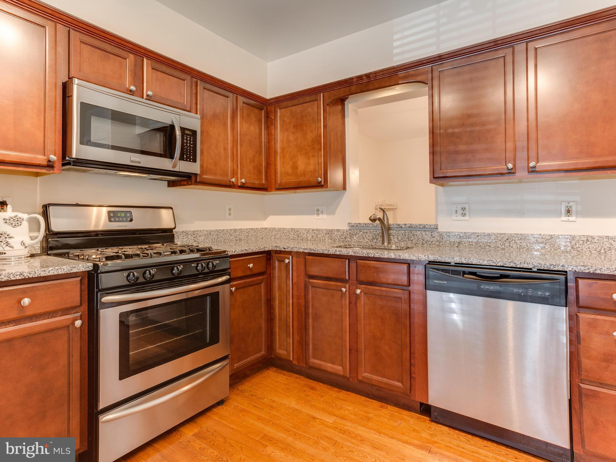 ASHBURN FARM - Residential