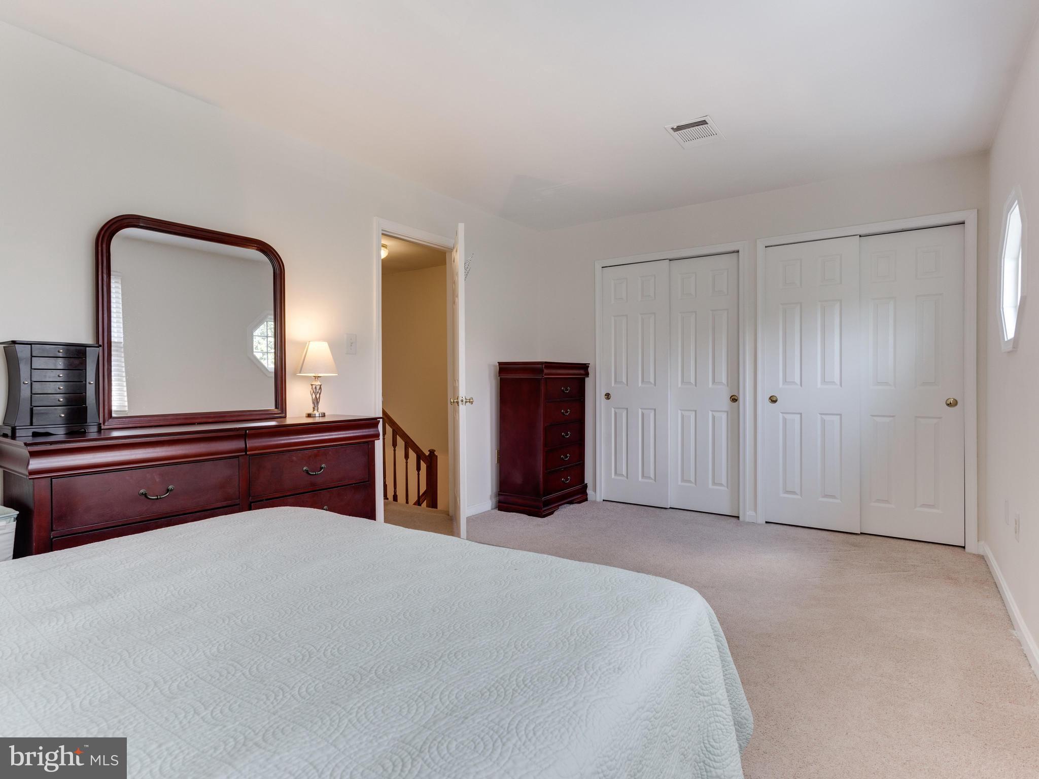 ASHBURN FARM - Residential