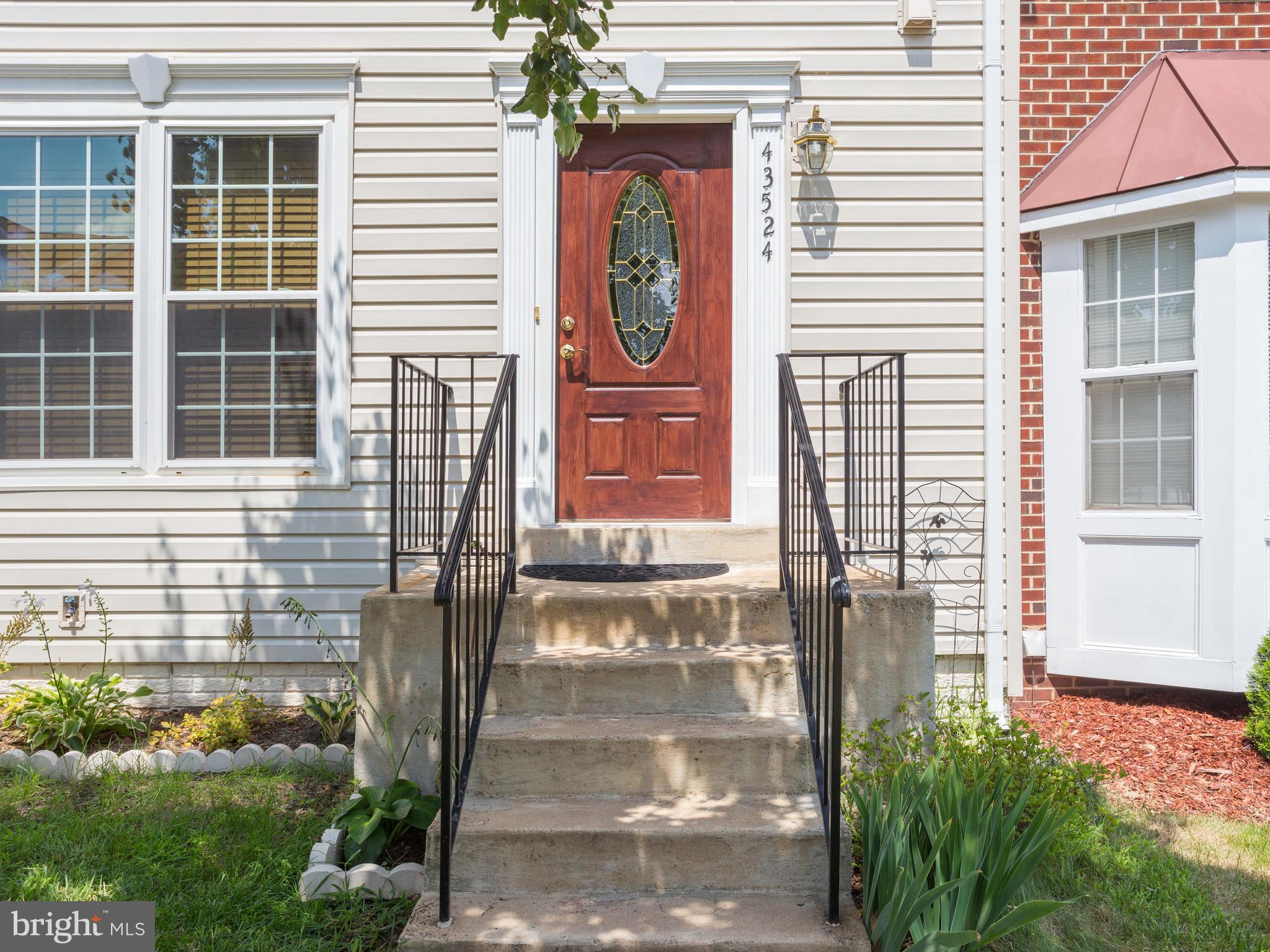 ASHBURN FARM - Residential