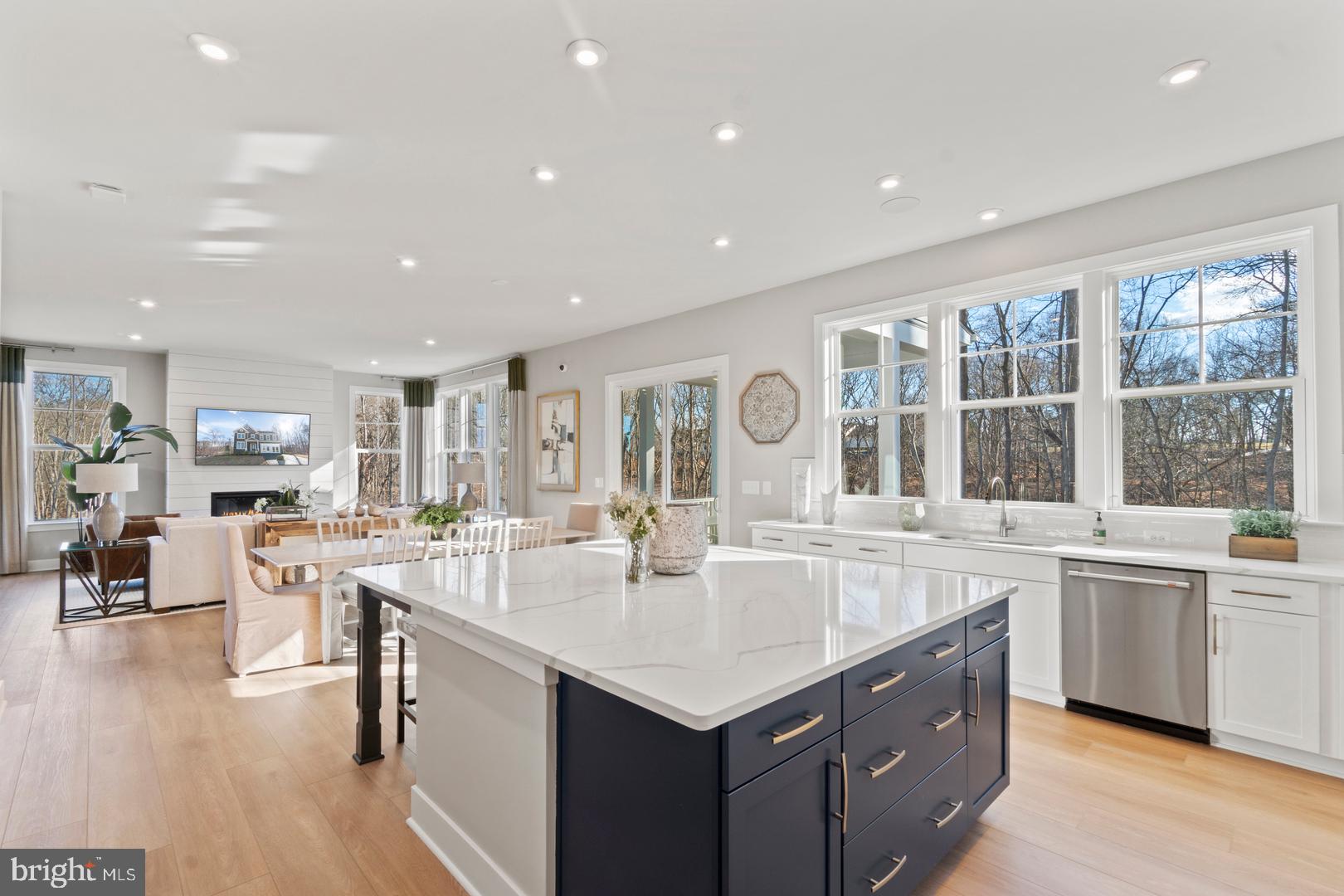 SUNSTONE PRESERVE - Residential