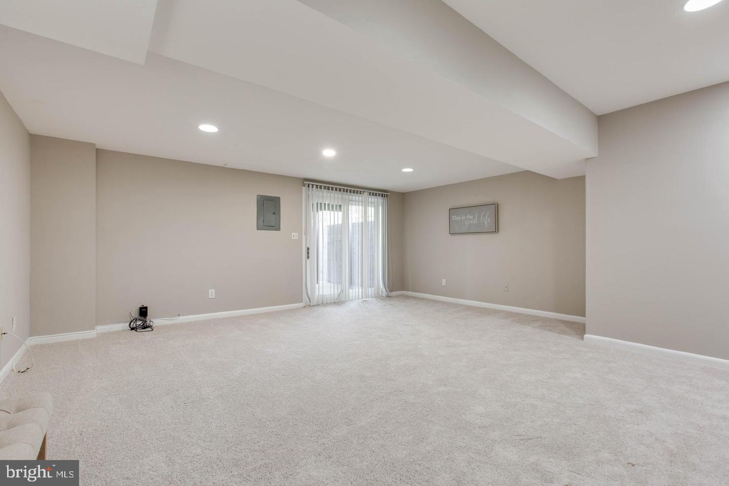 GOVERNORS LANDING - Residential Lease