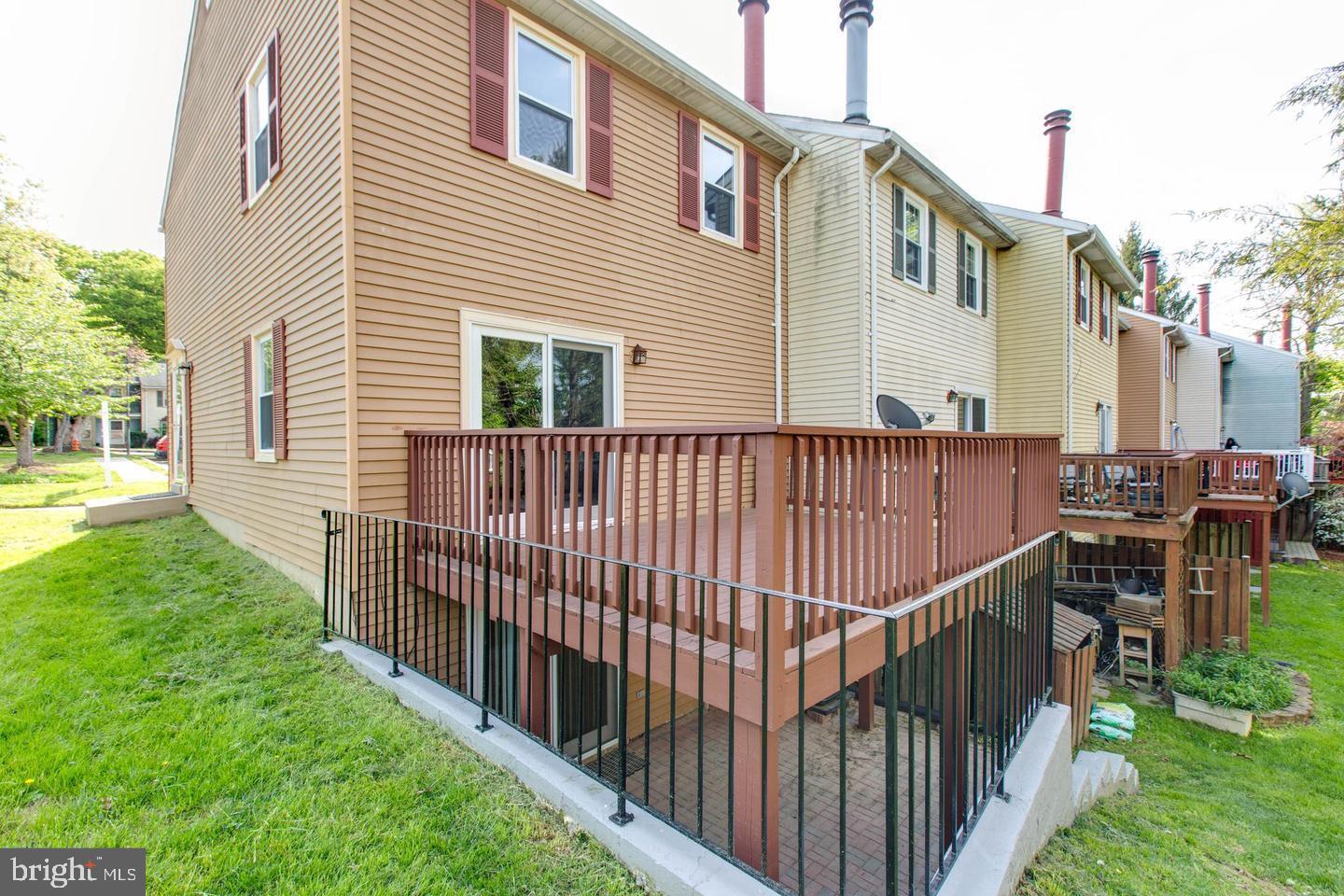 GOVERNORS LANDING - Residential Lease