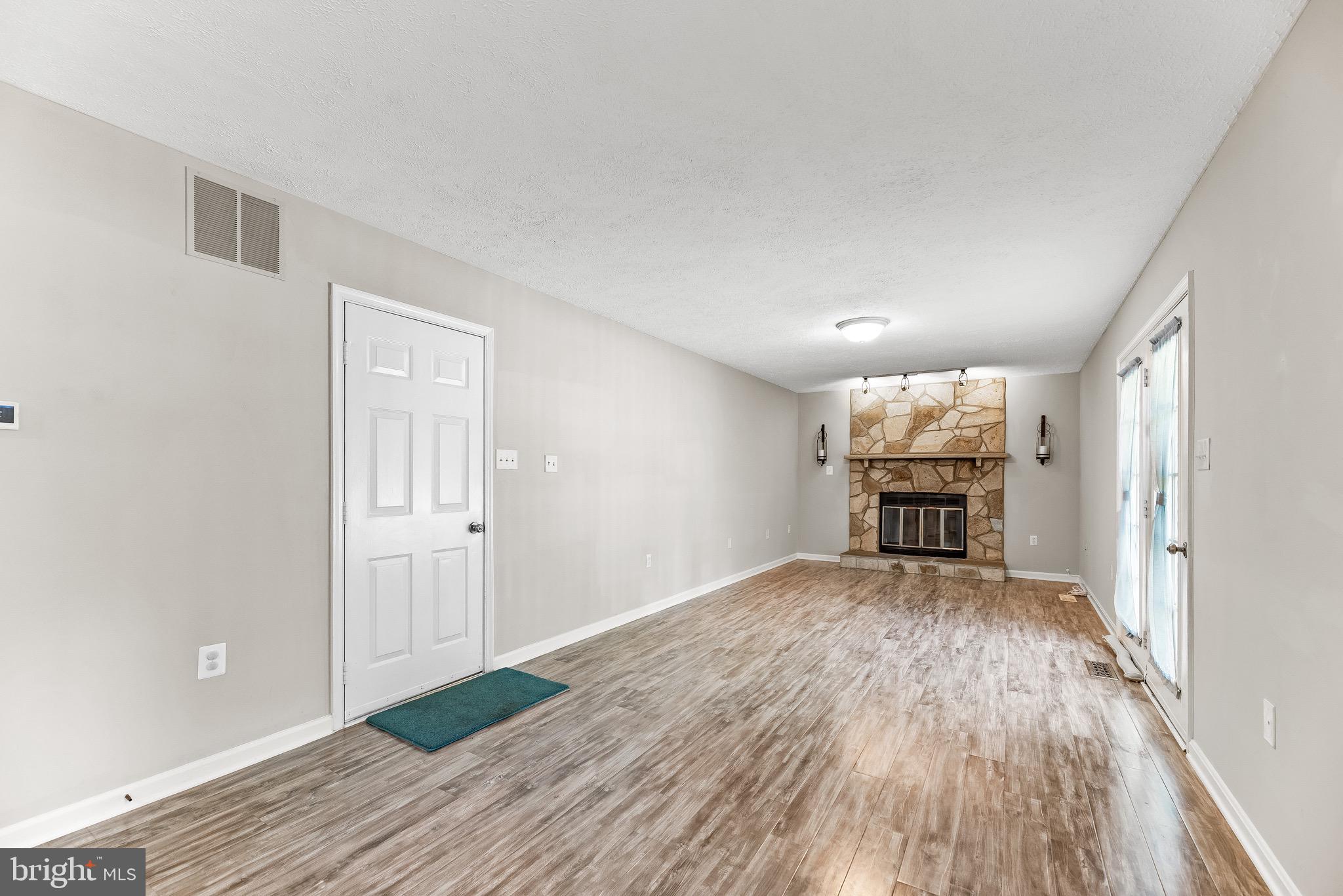 CLARKS RUN - Residential