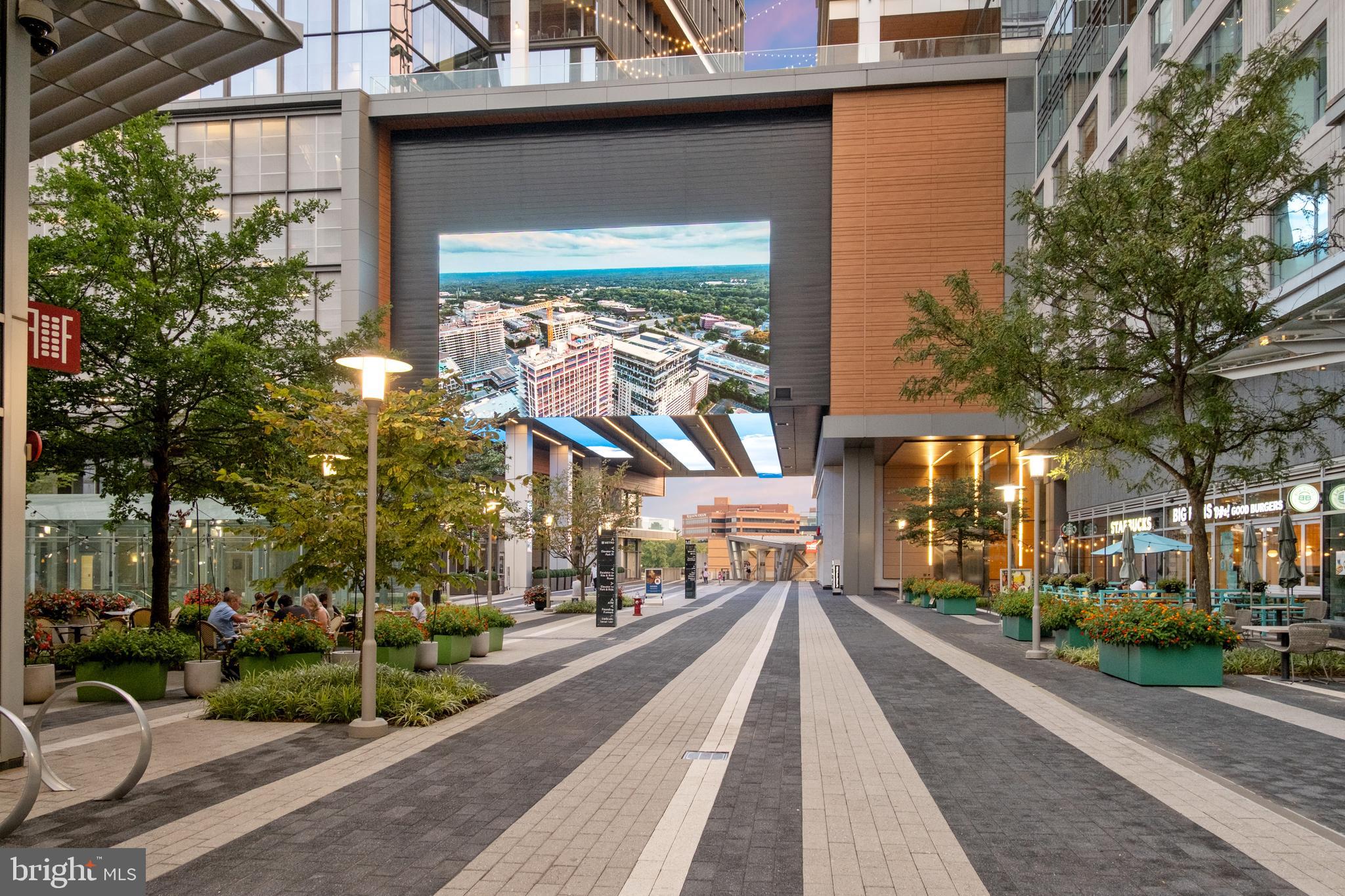 RESTON - Residential